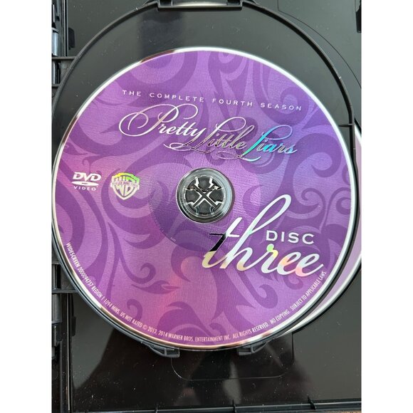 Pretty Little Liars Complete Fourth Season DVD Box Set - Picture 4 of 10